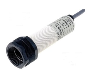 E3F2-DS30C4 - Cam bien quang E3F2-DS30C4